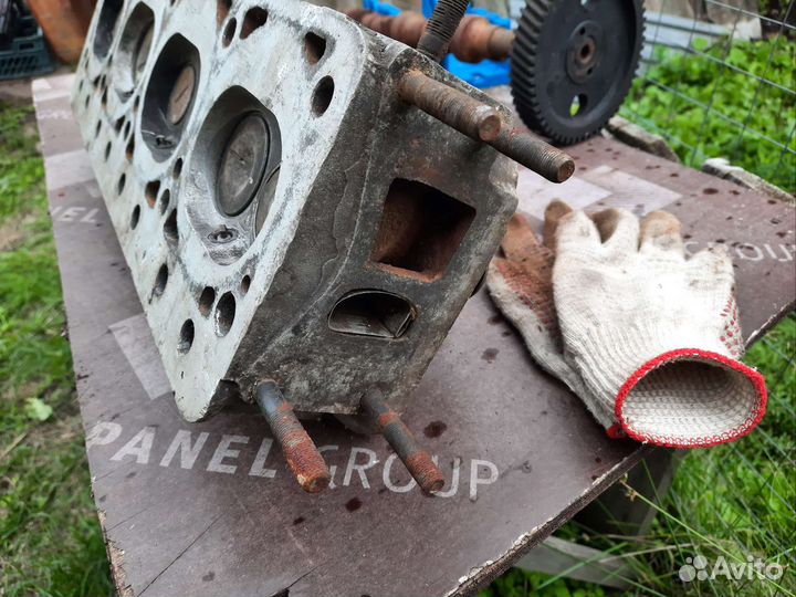 Головка блока цилиндров газ 24 в сборе