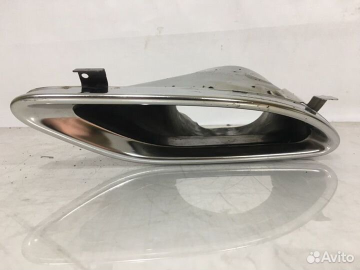 Насадка глушителя задняя правая Mercedes-Benz