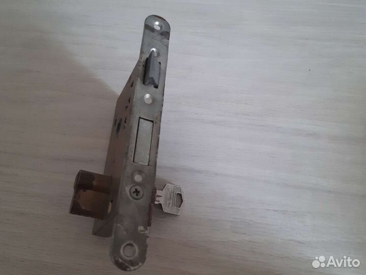 Замки дверные врезные
