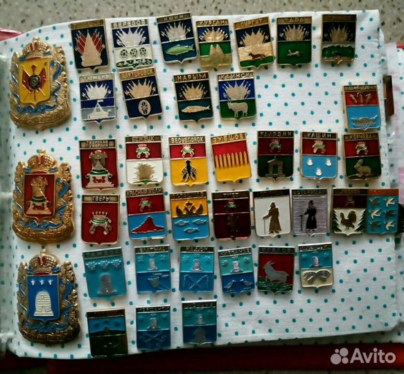 Значки-гербы городов