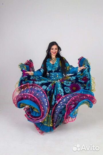 Певица на праздник