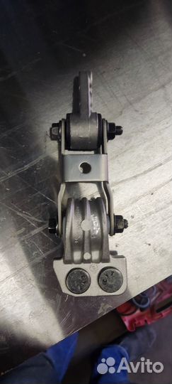 Передние стойки амортизаторы на вольво хс90