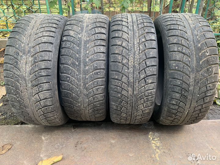 Gislaved Nord Frost 5 205/55 R16 94T