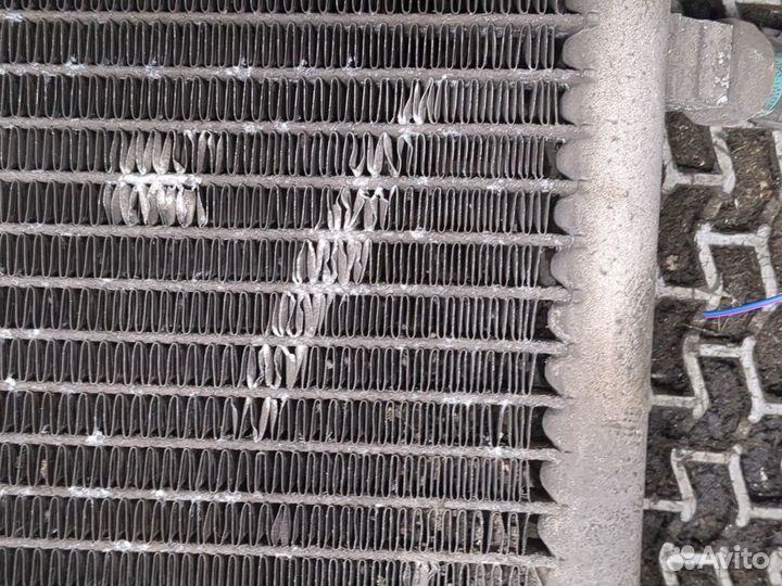 Радиатор кондиционера Nissan Almera Tino, 2004