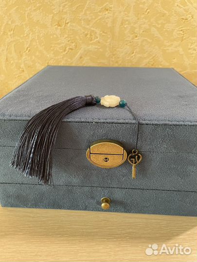 Шкатулка для украшений большая новая