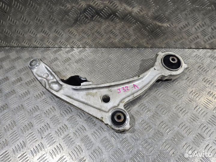 Рычаг нижний передний левый Nissan Teana J32