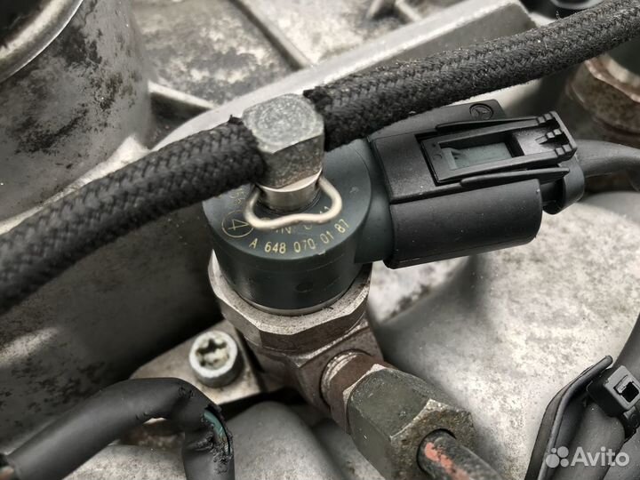 Форсунка топливная на Mercedes W211 2.2 2.7 CDI