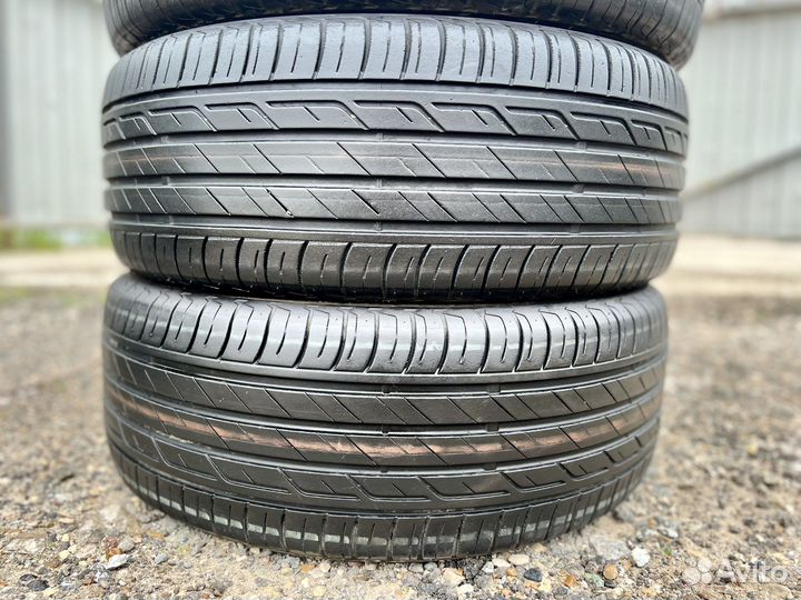 Bridgestone Turanza T001 215/55 R17