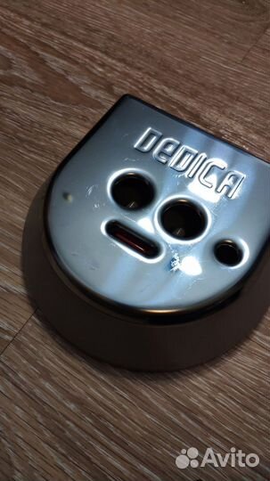 Кофеварка рожковая Delonghi EC 785