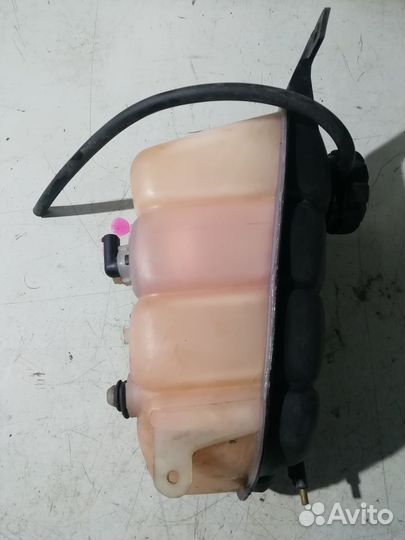 Бачок расширительный охлаждения Mercedes W220