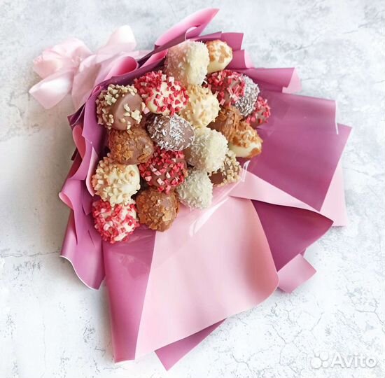 Клубника в шоколаде подарок,букеты,коробочки,боксы