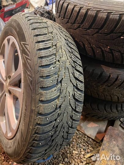 Комплект зимних колес r17