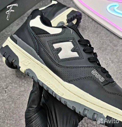 New Balance 550: выбери свой размер 40-44