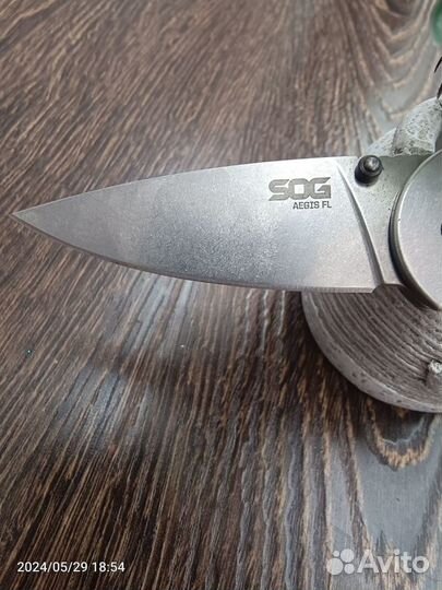 Нож SOG Aegis FL