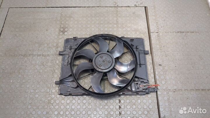 Вентилятор радиатора Mercedes C W205, 2017