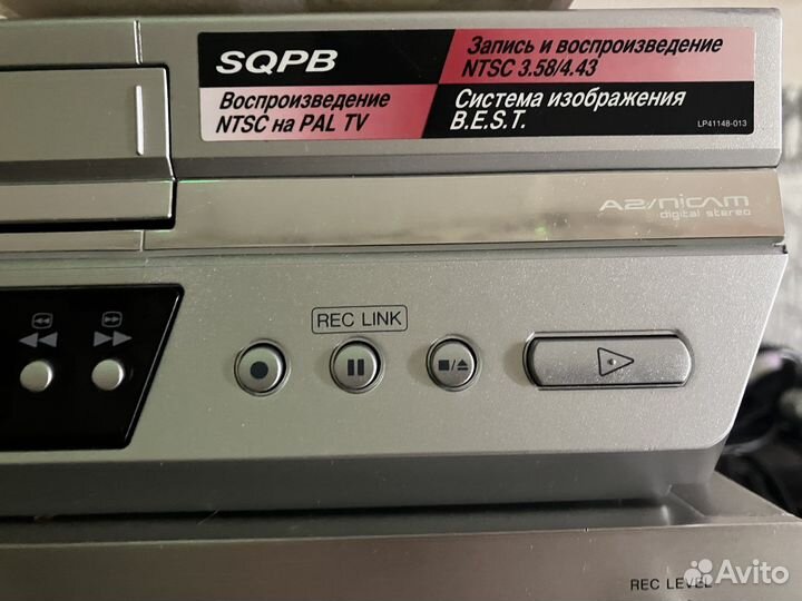 Видеомагнитофон JVC HR-V617 Hi Fi stereo / 6 head