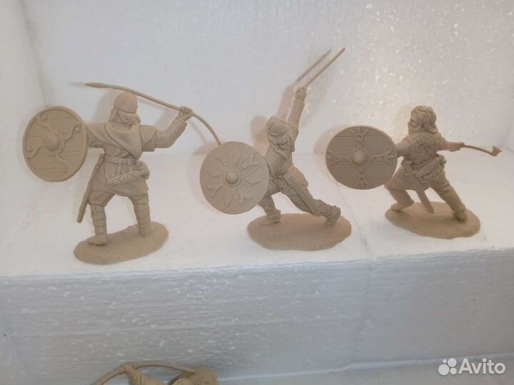 Солдатики Дзи, Маrx, Conte