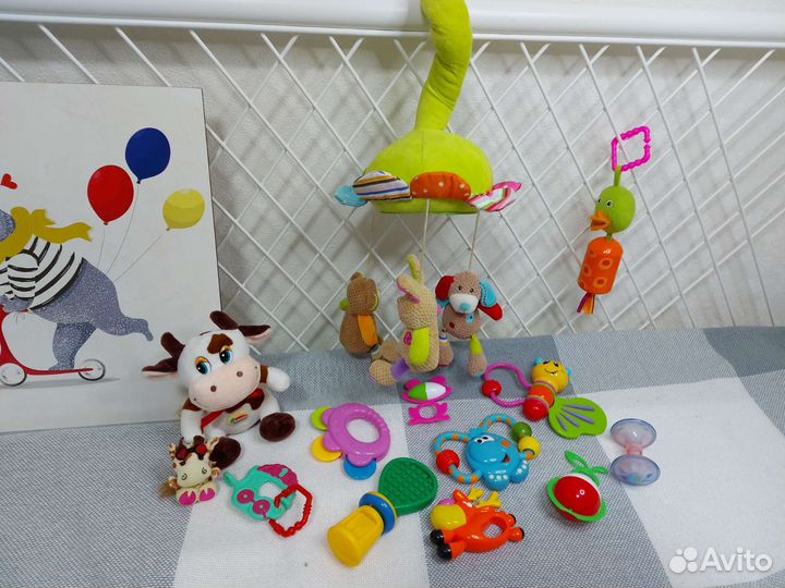 Мобиль и игрушки пакетом