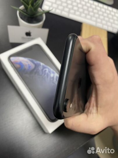 Apple iPhone XR black 64gb