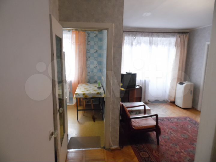 2-к. квартира, 48 м², 3/5 эт.