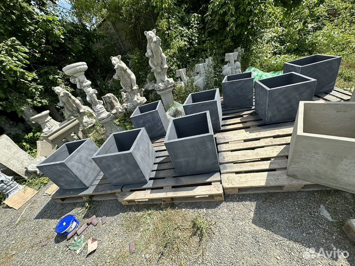 Вазоны 50*50*50 для цветов