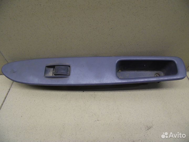 Накладка блока управления стеклоподъемниками Picni