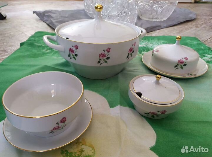 Набор столовой посуды