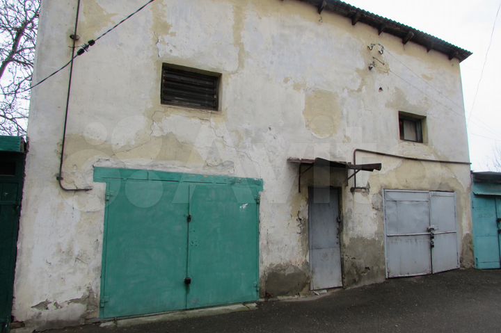 Гараж, > 30 м²