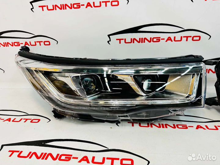 Фары Toyota Highlander (XU 50 ) F0135