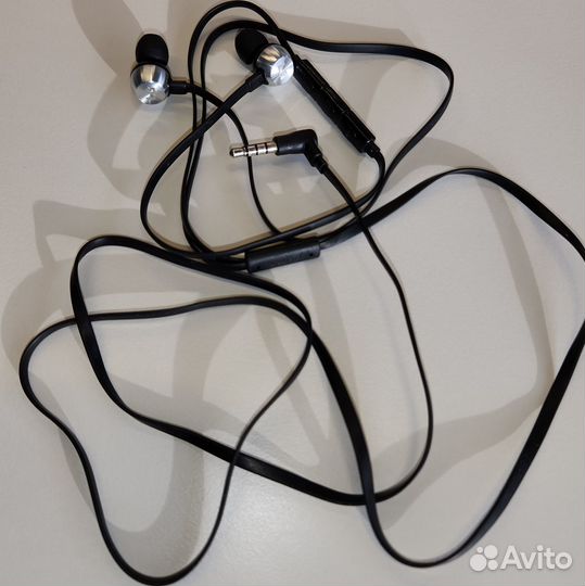 Наушники проводные LG 3,5 миниджек, гарнитура