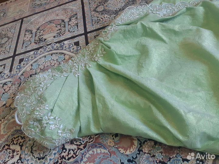 Вечернее выпускное платье