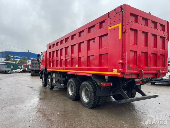 IVECO-Hongyan 8x4 (CQ1314/3304/3314), 2021