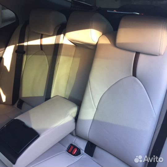 Чехлы на Toyota Camry 70