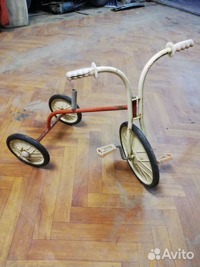 Детский велосипед из СССР