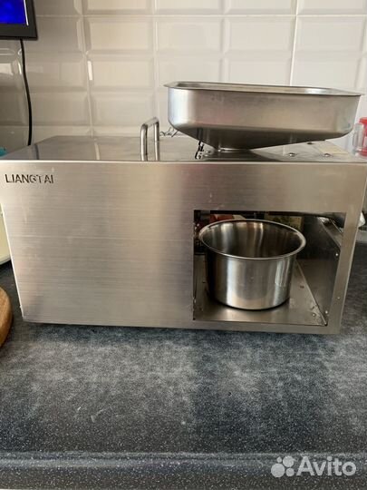 Шнековый маслопресс