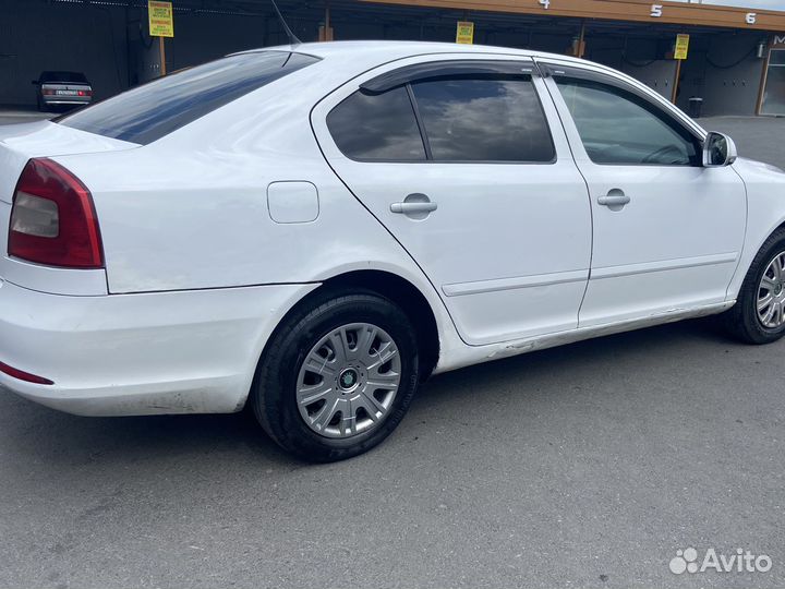Skoda Octavia 1.6 МТ, 2011, 370 000 км
