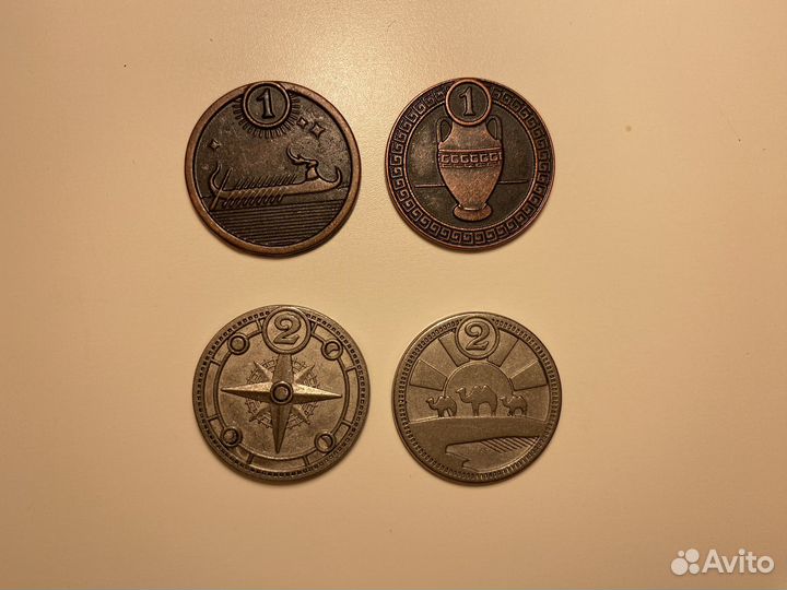 Монеты магнит и пятерочка