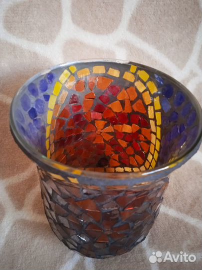 Вазы из цветного стекла