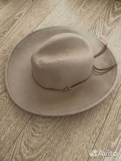 Шляпа женская бежевая и серая
