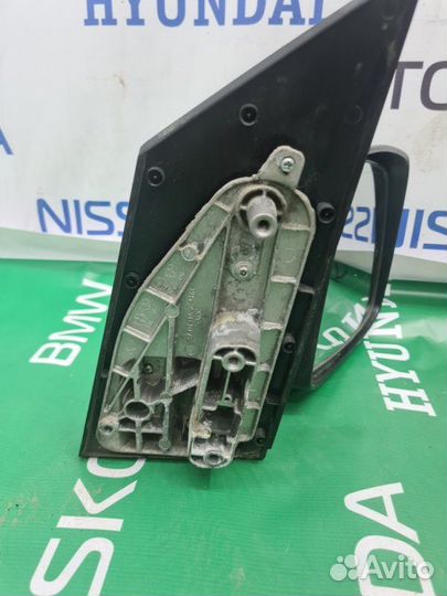 Зеркало правое Hyundai Grand Starex 2 D4CB