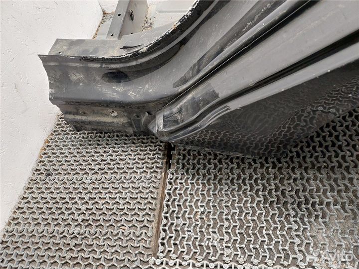 Задняя четверть Tesla Model S, 2013