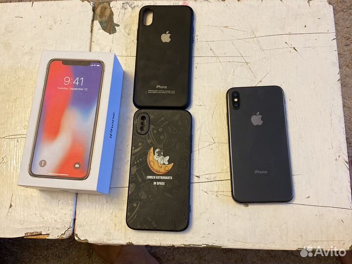 Телефон iPhone X