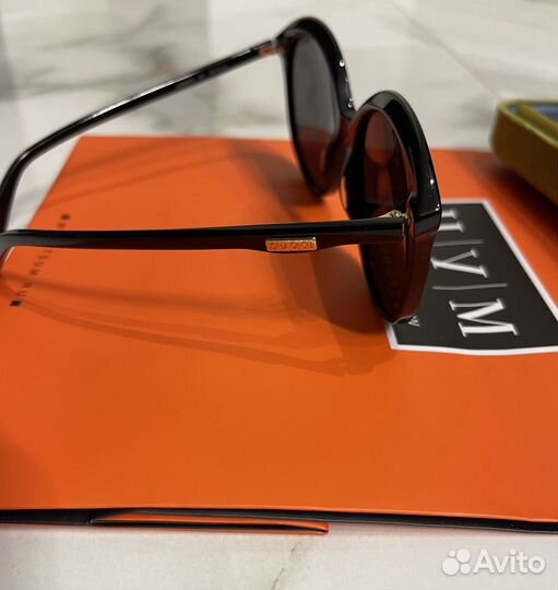 Солнцезащитные очки женские gucci