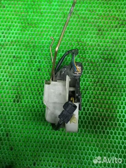 Замок двери передний правый Hyundai Getz