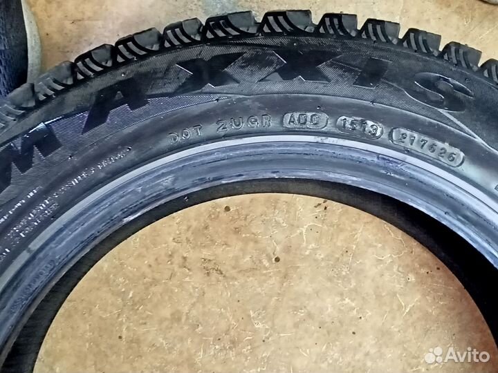 Maxxis MA-W2 Wintermaxx 215/55 R16