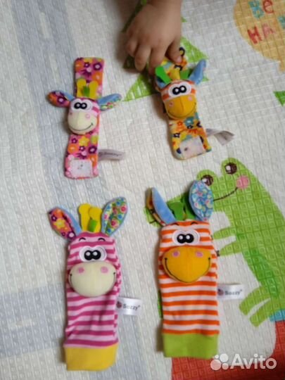 Носочки погремушки