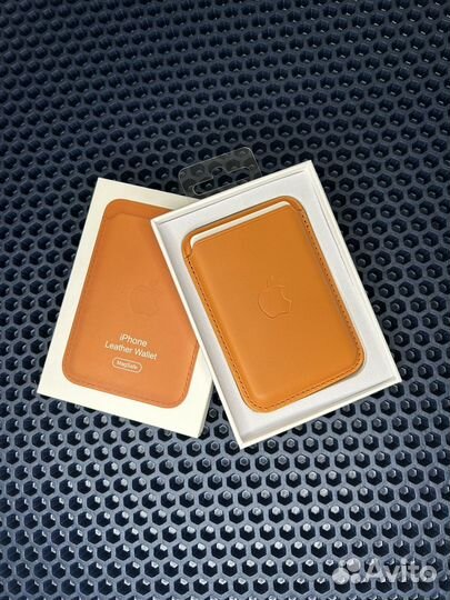 Кардхолдер для iPhone Wallet MagSafe Анимация