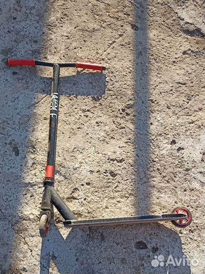 Трюковой самокат