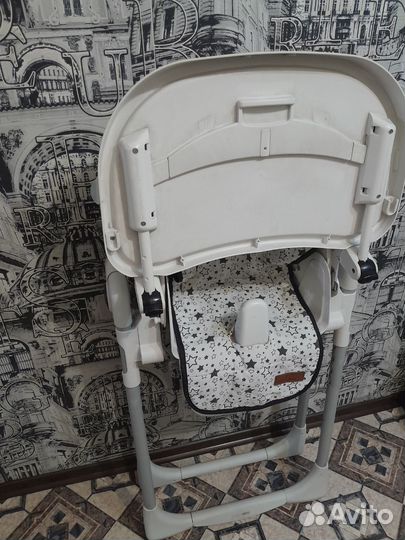 Стульчик для кормления с рождения