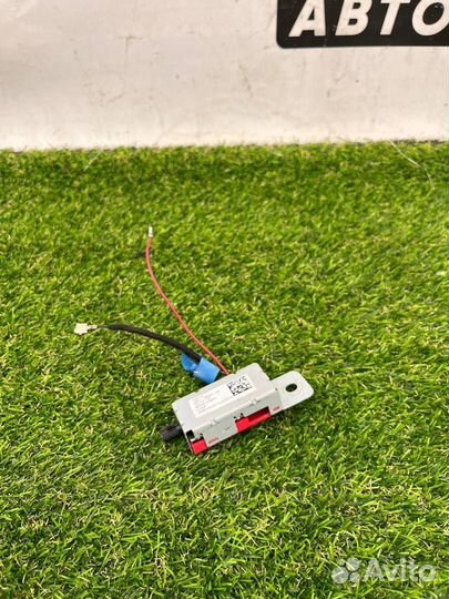 Усилитель антенны Ford Explorer 6 U625 2020